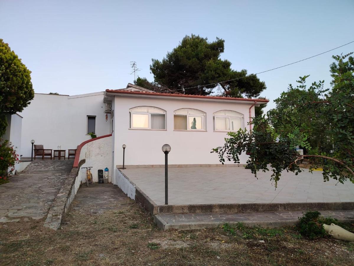 בית הארחה סאסארי 	Filoxenia Di Umberto מראה חיצוני תמונה