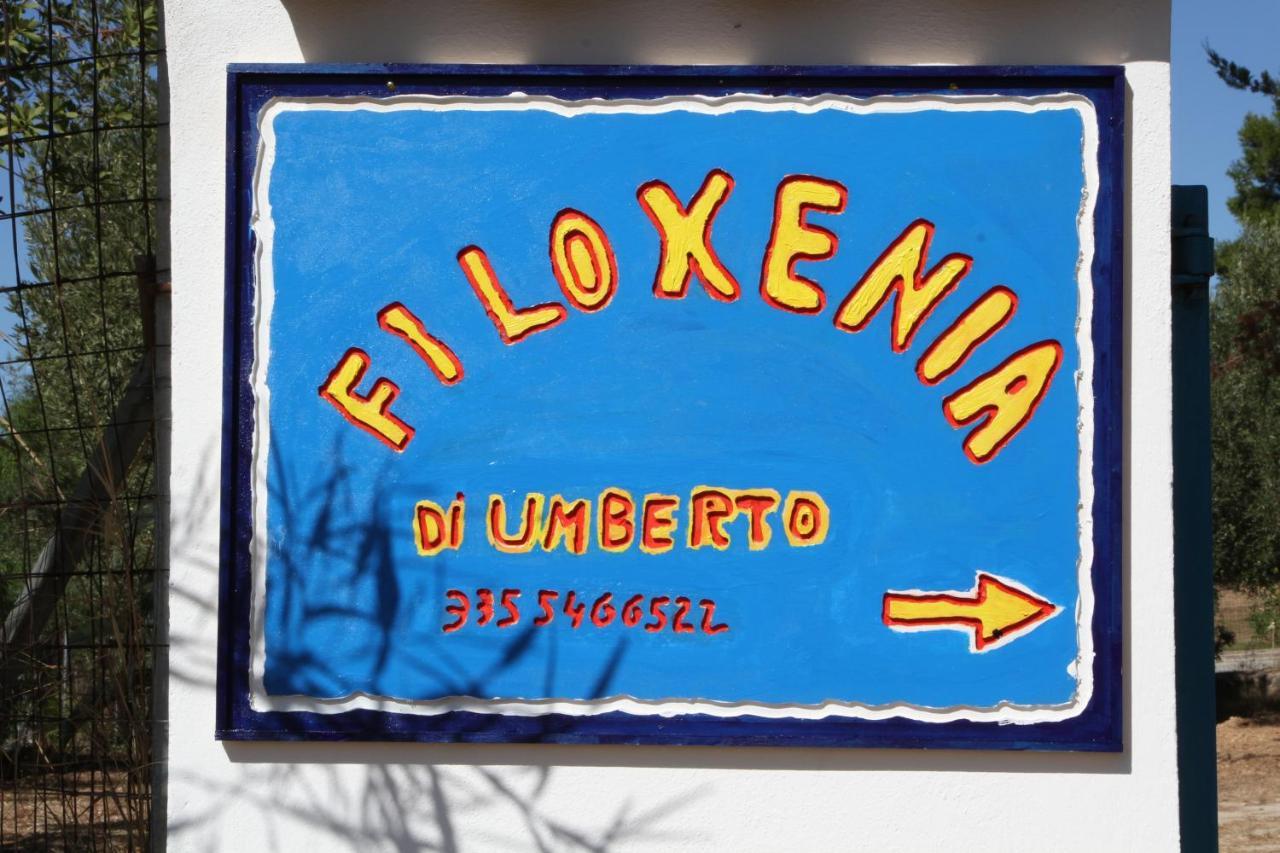 בית הארחה סאסארי 	Filoxenia Di Umberto מראה חיצוני תמונה